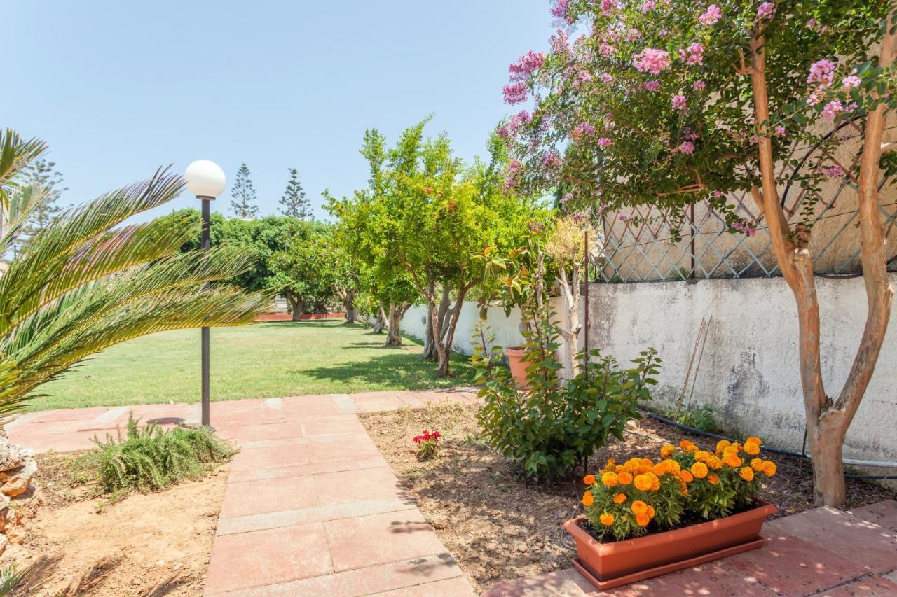 Christine Seaside Apartments In Chania ستالوس المظهر الخارجي الصورة