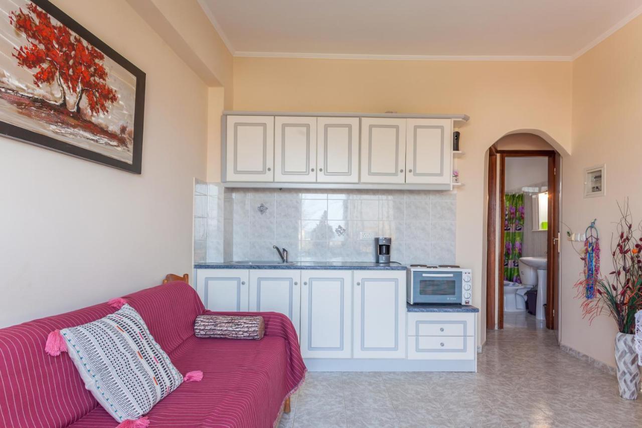 Christine Seaside Apartments In Chania ستالوس المظهر الخارجي الصورة